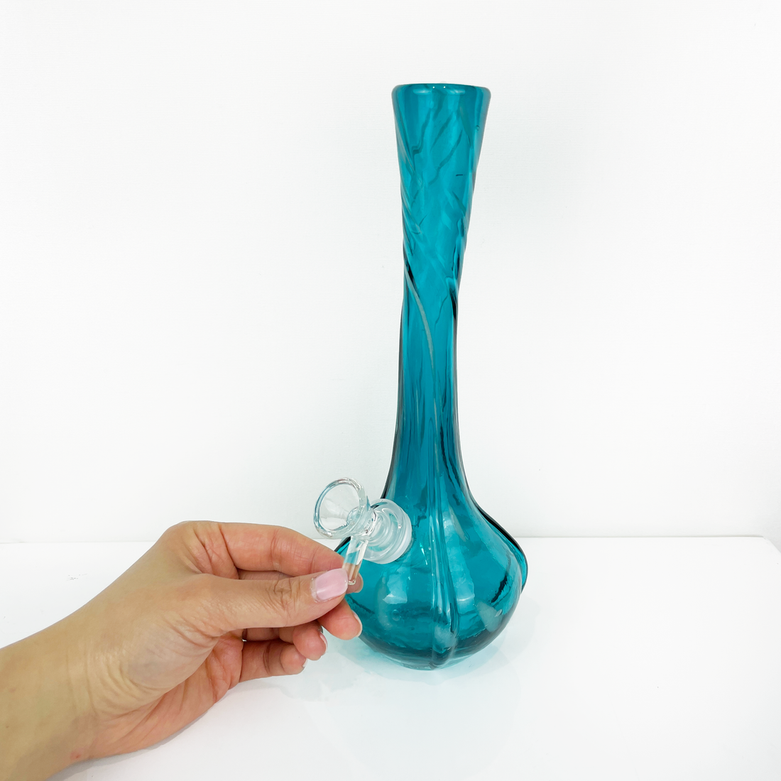 Vintage style teal bong bliss shop chicago