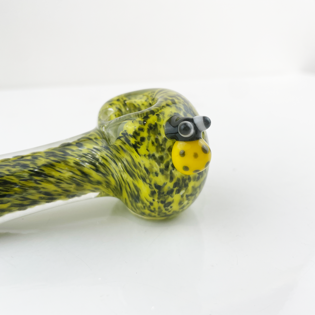 Yellow Frit Ladybug Pipe